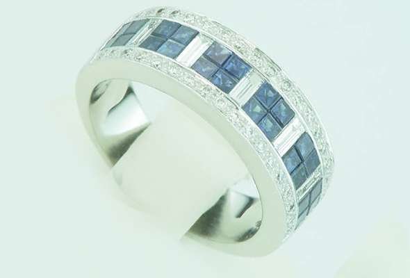 Raw Jewelry Capture with Dust and Reflections